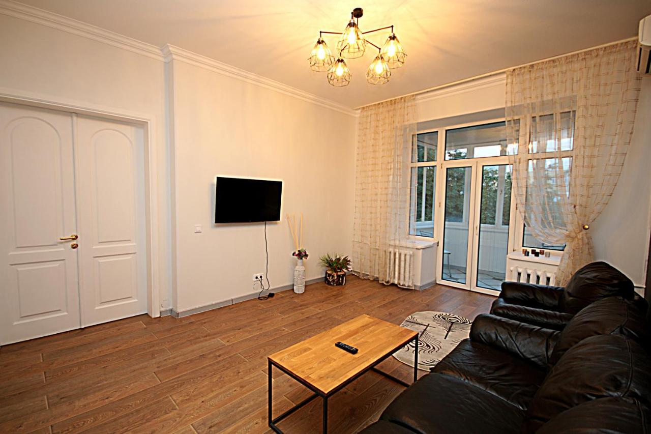 Inn Home Apartments In Kiev Center Exterior foto